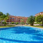 Hogar Brisa De Marinas Acogedor Con Amplia Terraza Y Acceso Directo A Piscinas-comfortable With Spacious Terrace And Direct Pool Access * دينايا