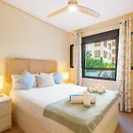 شقة Hogar Brisa De Marinas Acogedor Con Amplia Terraza Y Acceso Directo A Piscinas-comfortable With Spacious Terrace And Direct Pool Access دينايا