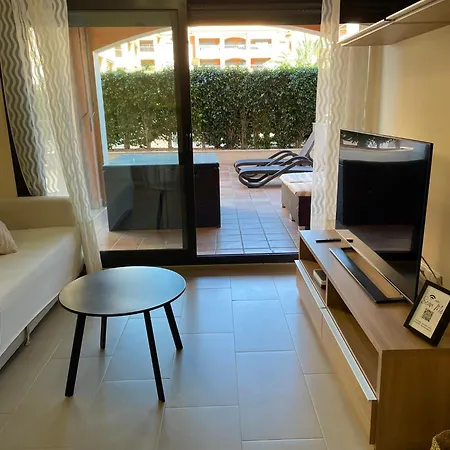 Apartamento Hogar Brisa De Marinas Acogedor Con Amplia Terraza Y Acceso Directo A Piscinas-comfortable With Spacious Terrace And Direct Pool Access