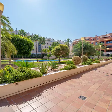 Hogar Brisa De Marinas Acogedor Con Amplia Terraza Y Acceso Directo A Piscinas-comfortable With Spacious Terrace&direct Pool Access * Dénia
