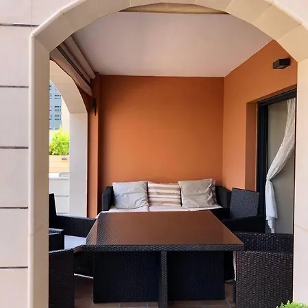 Hogar Brisa De Marinas Acogedor Con Amplia Terraza Y Acceso Directo A Piscinas-comfortable With Spacious Terrace And Direct Pool Access Appartement